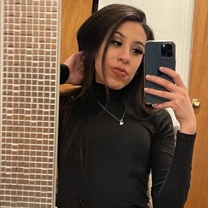 Meet your Posher, Rocío